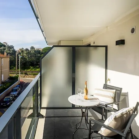 Prestige: Modern Near Croisette Apartment