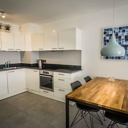 Apartment Prestige: Modern Near Croisette *